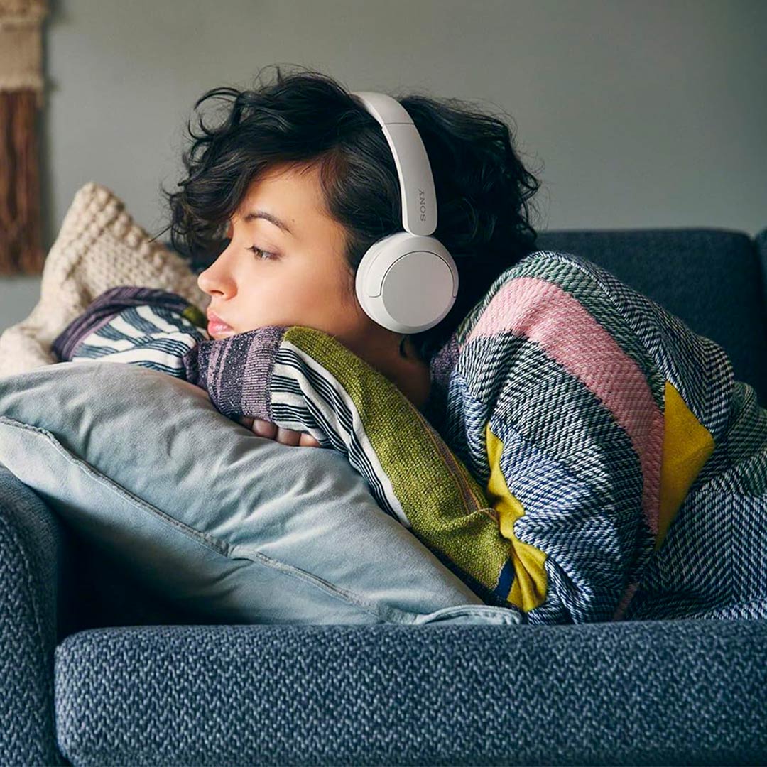 AURICULARES DE VINCHA SONY SIN CABLE WH-CH520-WHT - Imagen 8