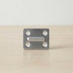 CHAPITA 5X4 CM METALICA PERFORADA LH-2945