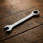 LLAVE COMBINADA 16MM CON CRICKET LH-2619