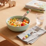 TENEDOR Y CUCHARA PARA NINO CAJA PLASTICA LH-3779