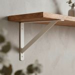 SOPORTE METALICO BLANCO 30X19 CM P/ESTANTE LH-2940