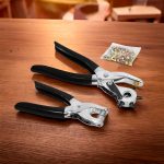 SACABOCADO 2 PZ CON REMACHES ALS201