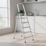 ESCALERA DE ALUMINIO 5 ESCALONES LH-1668