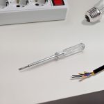 DESTORNILLADOR TESTER 7" DE 100 A 1000V LH-1602