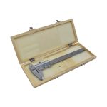 CALIBRE METALICO 6" TOYOKI EN CAJA D/MADERA LH296 - Imagen 6