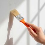 PINCEL 1 1/2" MANGO PLASTICO NARANJA LH-2272