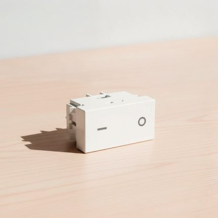 INTERRUPTOR INT BIPOLAR PRESTA BLANCO 26710109