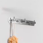 COLGADOR 3 GANCHOS METALICO PLATEADO LH-3403