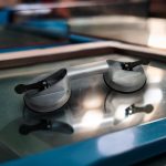 SOPAPA CON 2 VENTOSA PARA VIDRIOS METAL LH-2567 - Imagen 2