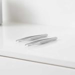 PINZAS SACA CEJAS 2 UNIDADES EN BLISTER LH-4867