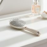 CEPILLO PARA CABELLO OVALADO GRIS LH-4869