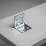 ESCUADRA METALICA PERFORADA 3CMX3CM LH-2049