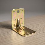 ESCUADRA METALICA PERFORADA 7.5CMX7.5CM LH-2054