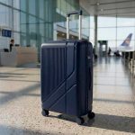 VALIJA RIGIDA C/RUEDAS AZUL MARINO  20" LH-5367